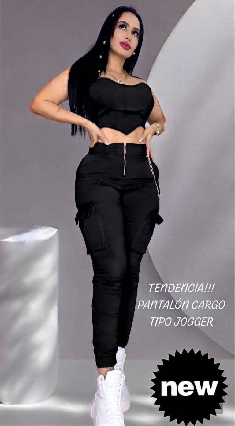 Conjunto femenino con corset y pantalón jogger