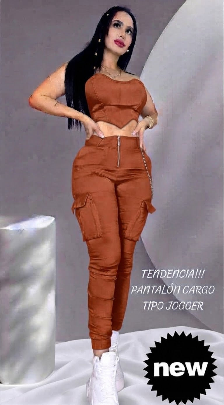 Conjunto femenino con corset y pantalón jogger